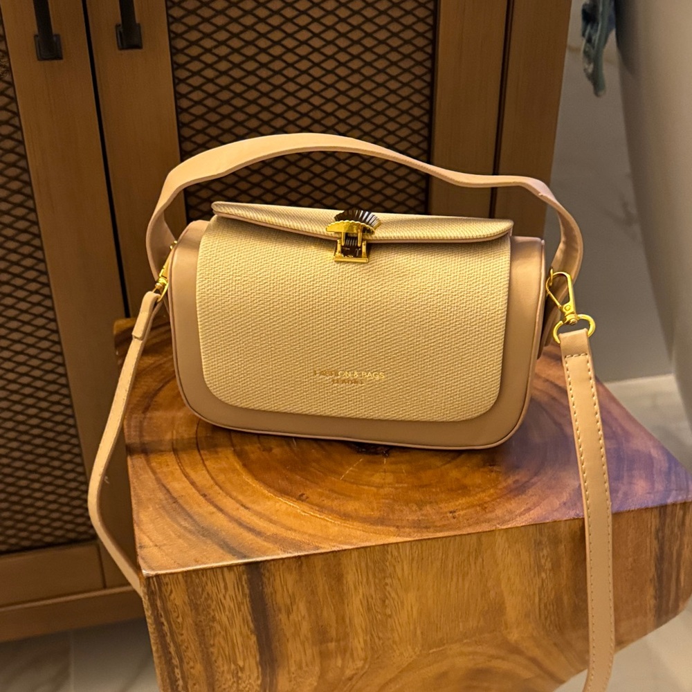Elegant Cream Handbag